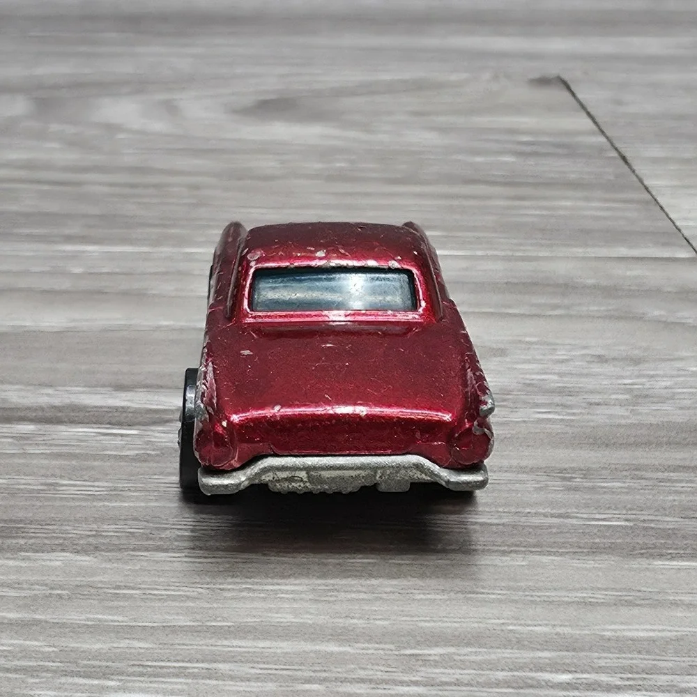 Hot Wheels 1981 - '57 T-Bird red - Malaysia